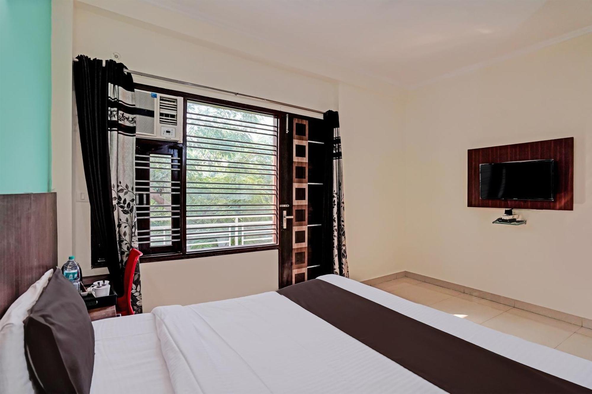 Hotel O Golden Imperial Greater Noida Kültér fotó